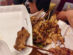 -雷老虎烧烤(西街店)