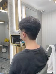 -即型男士理发工作室