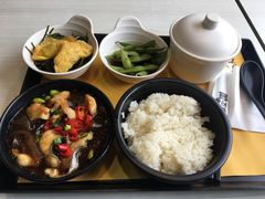 -老娘舅餐厅(黄龙体育中心店)