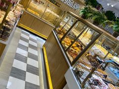 面包甜点陈列柜-麦吉利蛋糕(百米大道店)