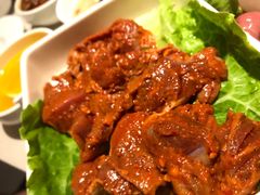 -海底捞火锅鲜切牛肉主题店(长寿路店)