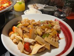 -麻六记(凤凰汇店)