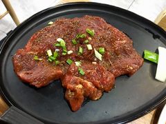 厚牛排-小米烤肉·和牛原切-创意韩料(东关店)