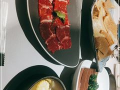 -泓炙颐凤鲜海鲜火锅料理(桐乡店)