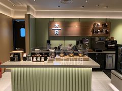 -星巴克臻选(上海中环广场2F店)