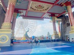 -七彩云南欢乐世界