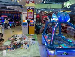 -开心哈乐儿童主题乐园(孙河易事达店)