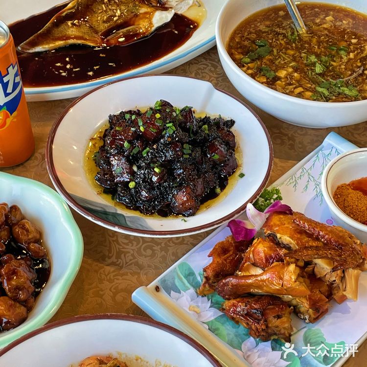 河坊街旁 别再说杭州是美食荒漠了