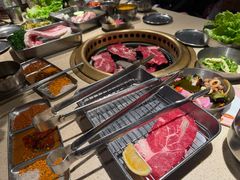 -蚂蚁洞·烤肉大营地(上海静安大悦城店)