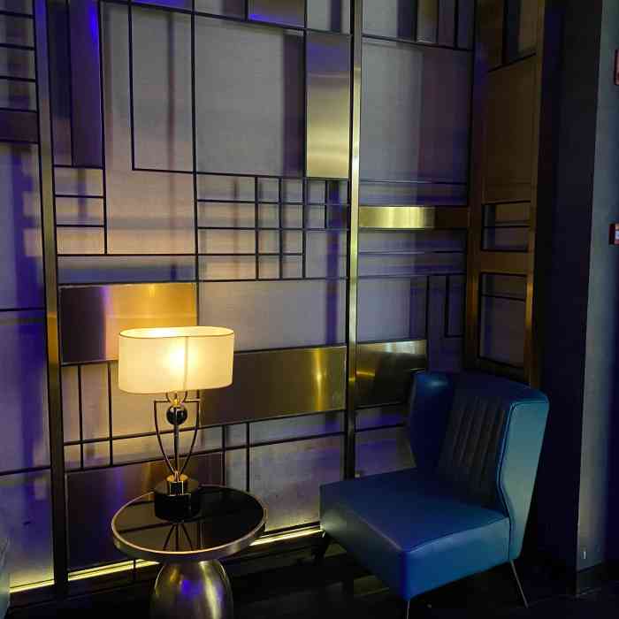 v-show主题ktv(金虹桥国际中心店)-"老爸生日当天因为下雨,所以选择了