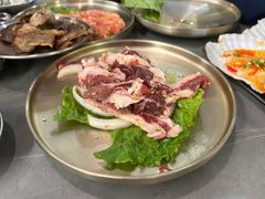 -围炉肉舍•炭烤活鳗•丹东海鲜烤肉(步行街店)
