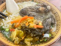 -正宗李家土鸡米线店