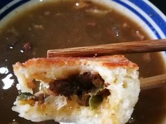 牛肉水煎包-正宗北舞渡闪家胡辣汤(总店)