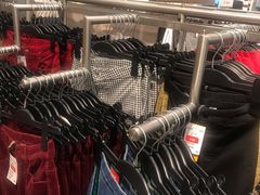 -H&M(鹏欣水游城店)