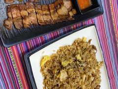 -香巴拉云南餐厅(华莱坞店)