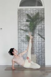 -OM瑜伽教练培训学院