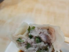 香茜马蹄鲜肉饺-聚荣饺子店