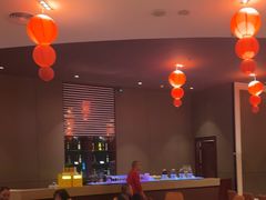 -荣誉国际酒店-云顶旋转餐厅