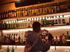 -Mx.cocktail bar