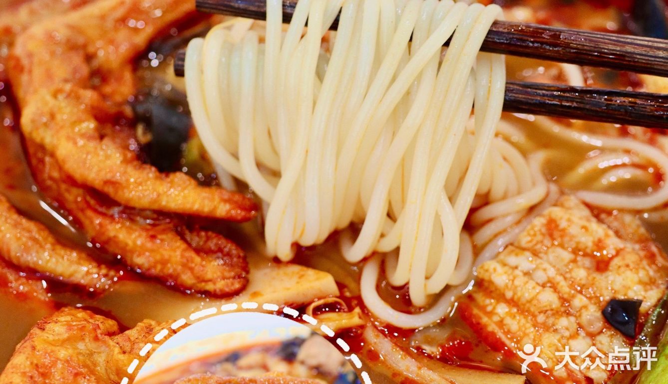 🔥深圳美食｜🆘你敢信这是家螺蛳粉店吗⁉️