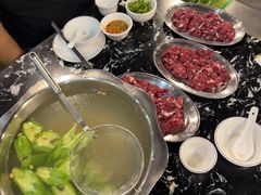 -牛一煲美食(江高店)