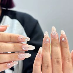 -菜菜美甲美睫皮肤管理