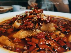 炝锅辣鱼片-老牌坊鲁菜名店(宽厚里店)