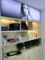 -Coo Hair salon