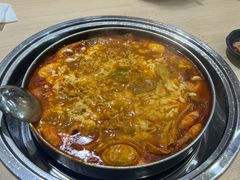 -三清洞摩西韩式年糕火锅(威高广场店)