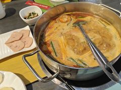 -四季喧黔味豆米火锅(万达广场店)