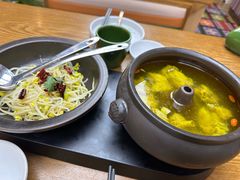 -云海肴·汽锅鸡·云南菜(天山百盛优客店)