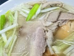 -金卯白肉罩火烧