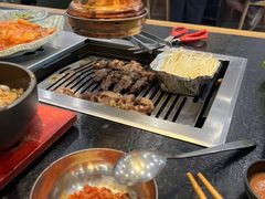 -臻牛烤肉