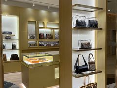 -109度二手奢侈品手表包包珠宝回收(新天地店)