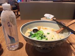 -刀小蛮半只鸡过桥米线(家乐福四元桥店)