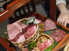 -山川小町·极番烧肉(新地假日广场店)