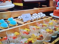 -雍容荟帝王蟹活龙虾展台自助(IFS黑金店)
