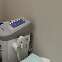 -医颜医疗美容门诊部