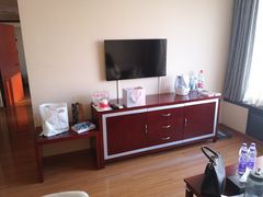 -燕山大酒店