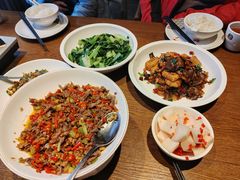 -湘力力小院·鱼汤泡饭(枫林路店)