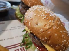 -The Habit Burger Grill 哈比特汉堡(复兴soho店)