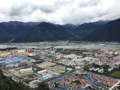 -比日神山