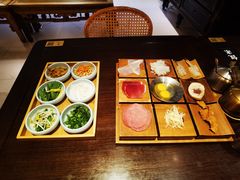 -银米·云南传统过桥米线(双廊黑金冠店)