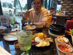 -雾山韩式烤肉·海南糟粕&椰子鸡火锅·海景餐厅(三亚绿发山海天JW万豪酒店)