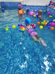 -子木乐园婴儿游泳馆(水晶港店)