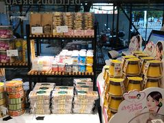 面包甜点陈列柜-大苹果面包生日蛋糕(明珠店)