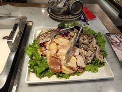 -尚尚仙·酸汤猪手·猪肚鸡火锅(华联万柳购物中心店)