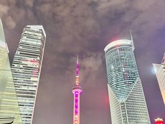 -陆家嘴空中步行连廊
