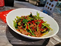 香菜炒牛肉-壹盏灯(惠农店)