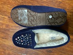 -UGG(燕莎奥特莱斯购物中心店)